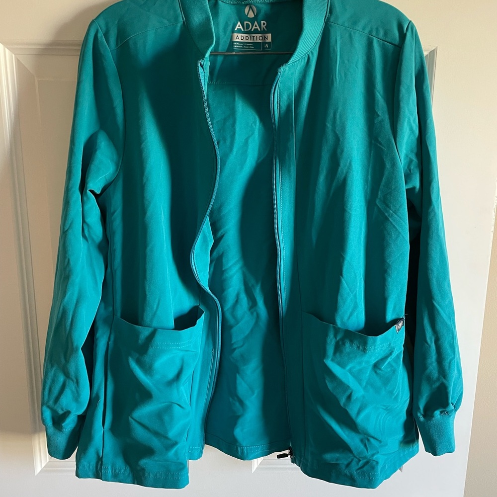 Scrub jacket and scrub top